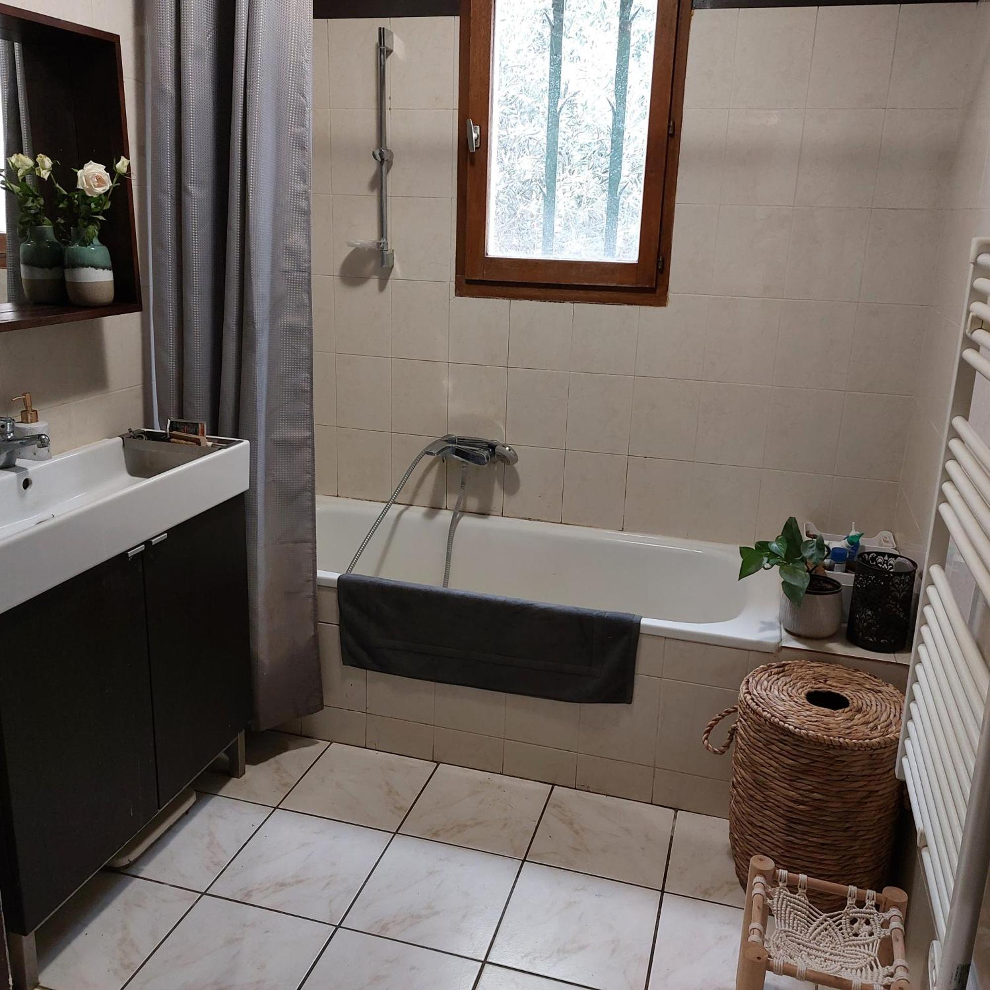 Villa 80 M2 Jardin Terrasse 3 Chambres Provence Volx Bagian luar foto